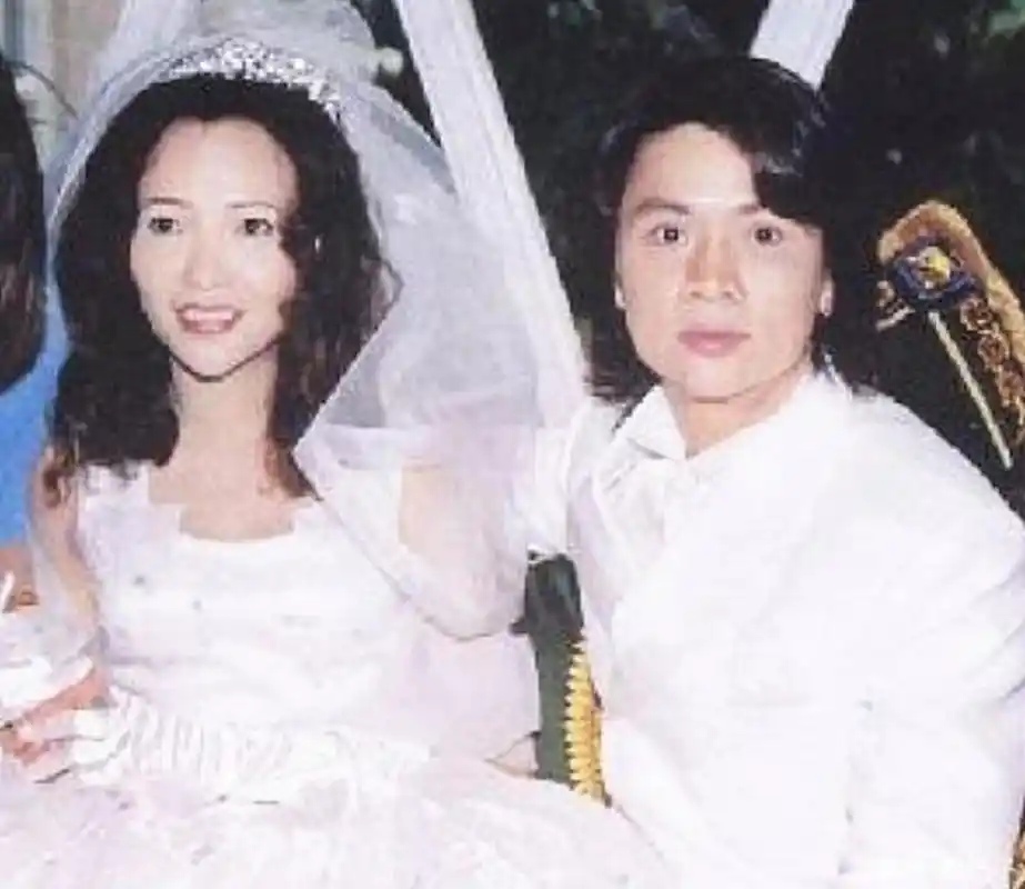 尹天照:事业巅峰陷入罗生门,妻子患血癌,依旧不离不弃36载