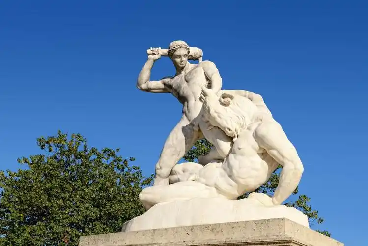 雕塑,巴黎-海格力斯和牛头怪雕像-杜乐丽花园