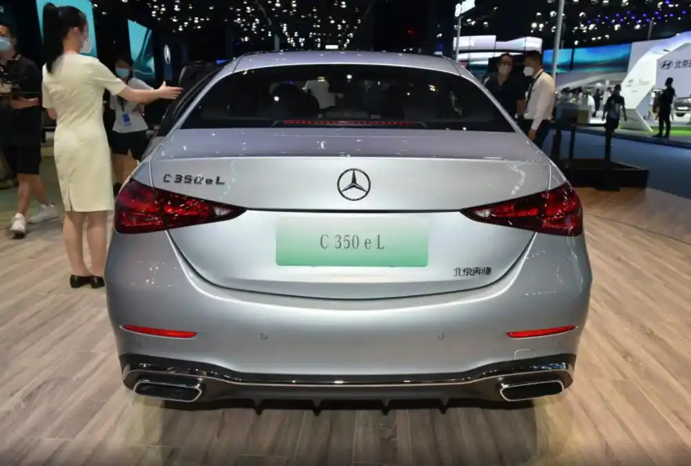 售40.73万元,采用插电式混合动力,奔驰c350 el表现如何
