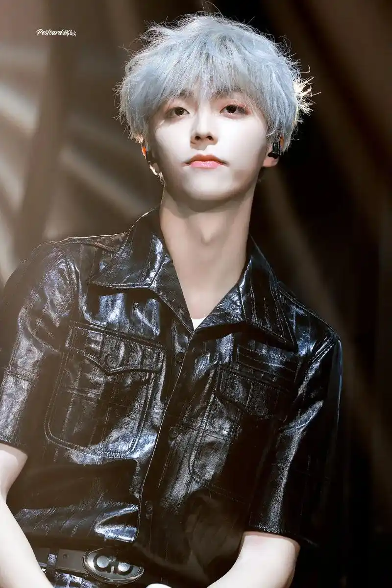 陈立农 昨晚 女孩 rumors 回忆杀.不敢想象现场粉丝 - 抖音