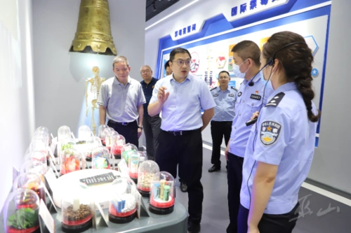 付嘉康:综合施策 始终保持对涉毒违法犯罪的高压态势-巫山网