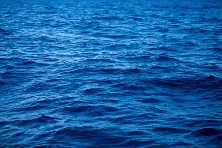 大海表面图片-大海表面素材-大海表面插画-摄图新视界