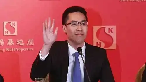 郭基辉不算真正意义上的"二代接班人",新鸿基从第一代的郭得胜开始