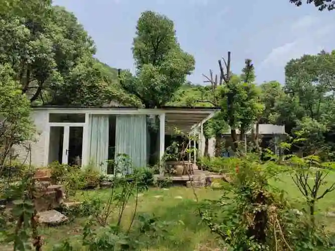 翠屏谷生态农家乐-"朋友带我们去的,车开进小路还以为是走错地.