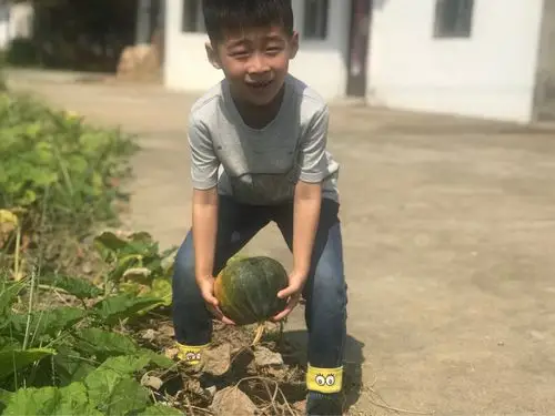 【月亮的味道】中(3)班孙晟轩