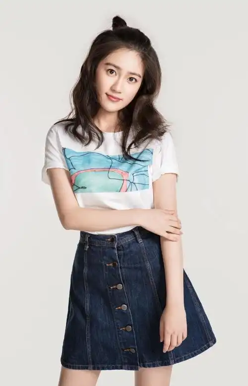 汤梦佳可爱活力青春写真