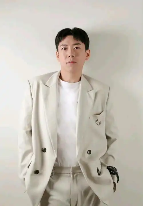 本文内容来自微博梁世灿超话主持人:银稣泥0人0