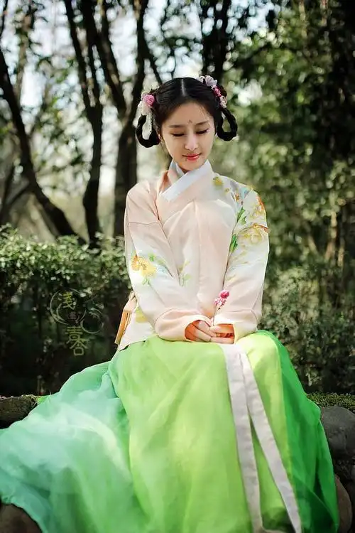 汉服是汉族人的服饰