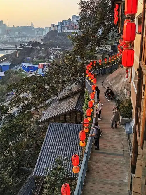 春光乍现山城步道