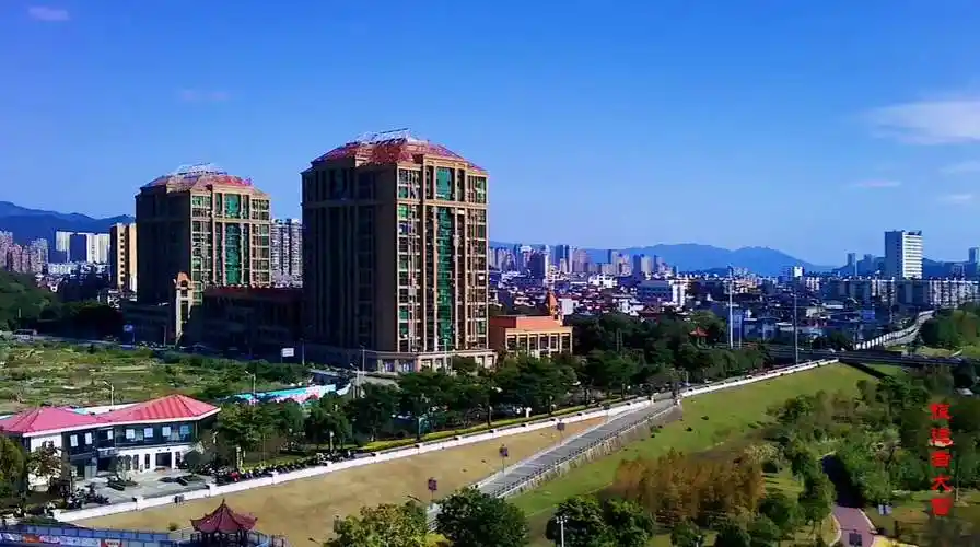 航拍连江县西江滨公园!