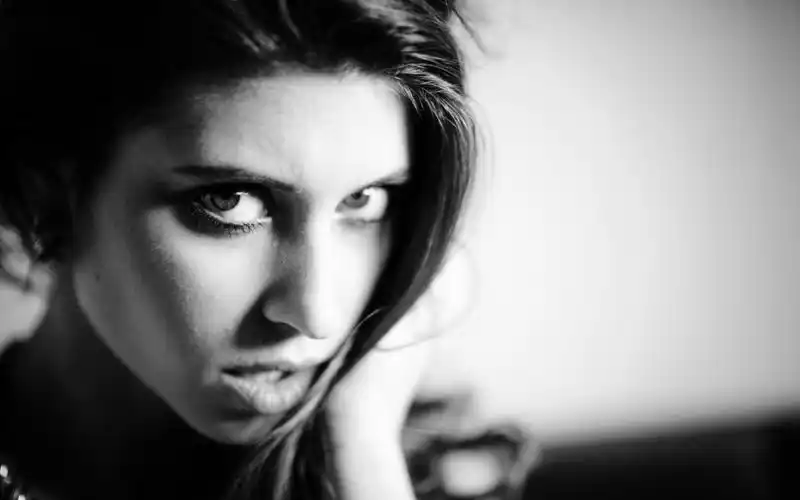 欧美美女黑白复古风,高清图片,电脑桌面-壁纸族