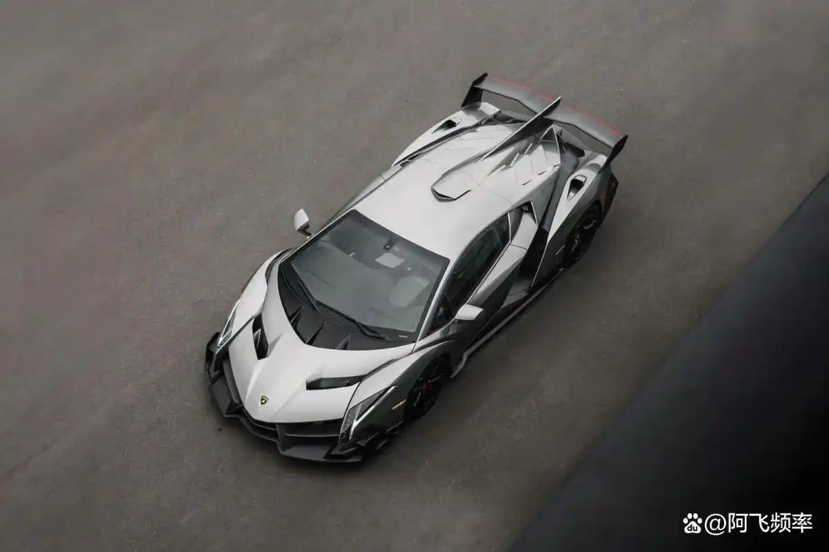 库存3年!如今降价350万美元的兰博基尼veneno"毒药"喜欢吗?