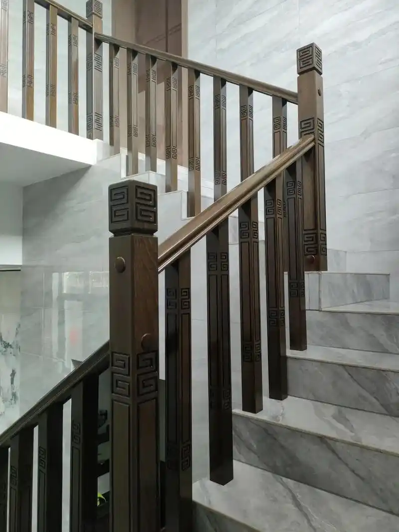 新中式实木楼梯扶手营造最美中式生活空间