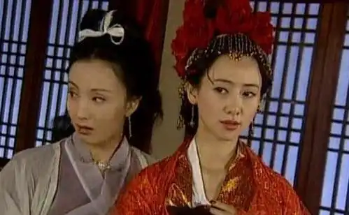 儿时看《春光灿烂猪八戒》对猫妖"妙妙"是又怕又恨,感觉翁虹举手投足