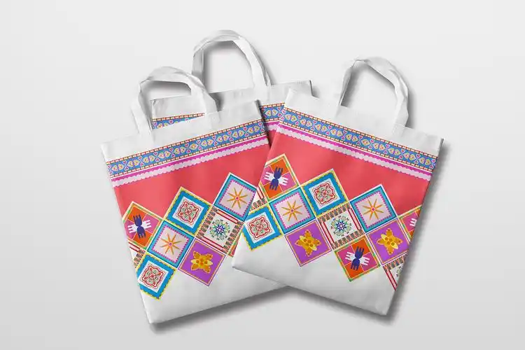 以苗族传统服饰纹样人物为主,结合时代潮流元素,以创意为驱,将传统的