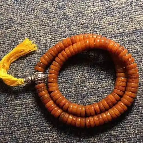 收藏品仅一串朋友进藏区高价收到的藏民把玩老豹骨桶珠药片藏民手工盘