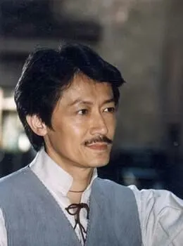 再上几张陈勋奇老师的剧照,真的是太帅了!