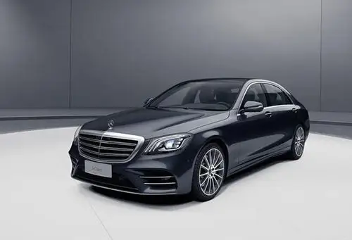 小伙喜提40万奔驰,回村后父亲却发愁:家里的房子都快塌了