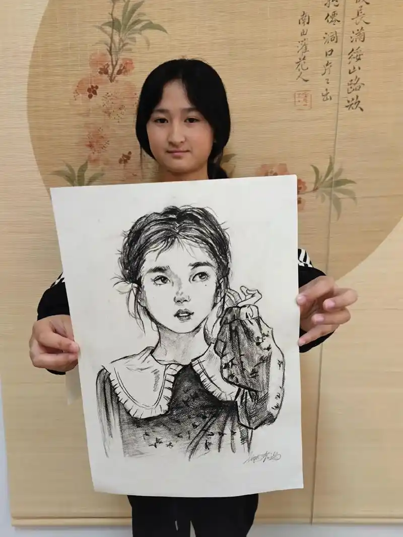 素描班.#因为热爱所以坚持 #母亲节主题绘画作品欣赏 - 抖音