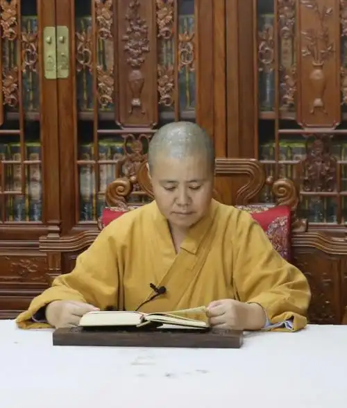 今日14:30直播 | 圣空法师在黑板前即将开讲!停课不停学!