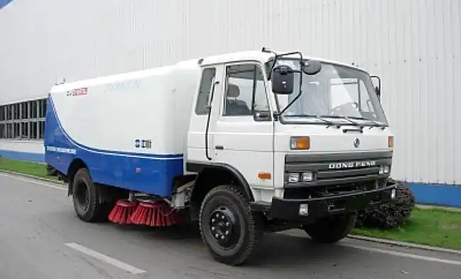 东风145扫路车 厂家直销