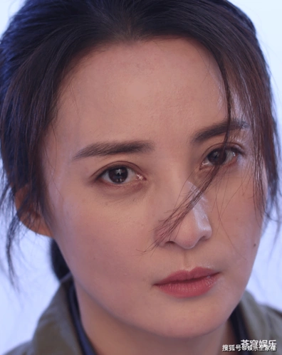 蒋勤勤落泪生图传开终于见识美人滴泪可45岁皮肤认真的