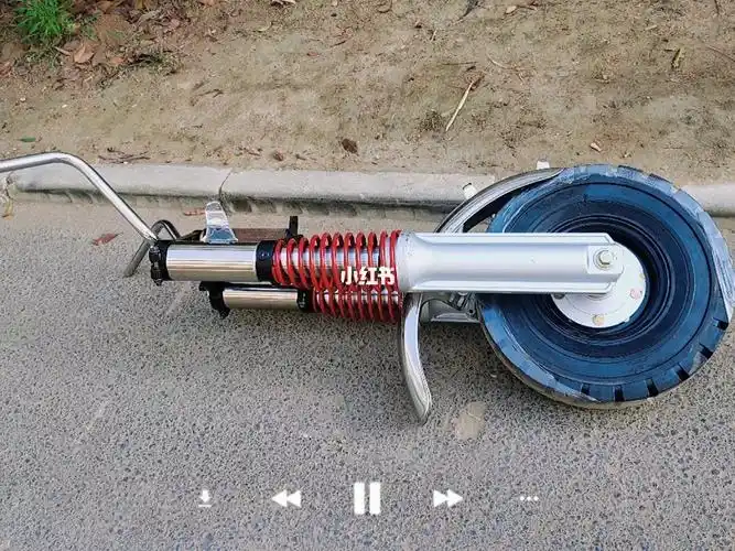 三轮摩托车前减震总成全篷车/半封闭三轮电动车改装前叉轮胎总成