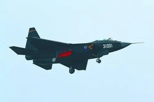 歼31战机珠海升空 双前轮结构暗示或成航母舰载机-中国社会科学网