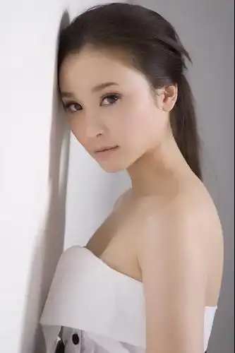 袁菲_演员_作品_个人资料_简历_生日_经历_留言 - 酷乐米