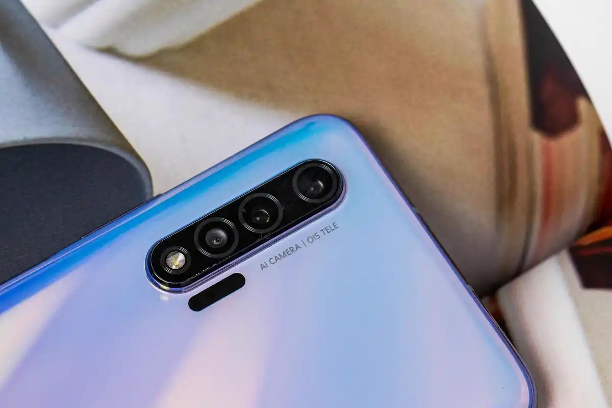 华为nova65g版图赏:麒麟990 双摄极点全面屏