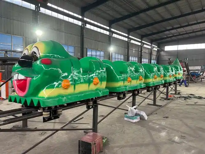 青虫滑车游乐设备 景区游乐园新型轨道类设备