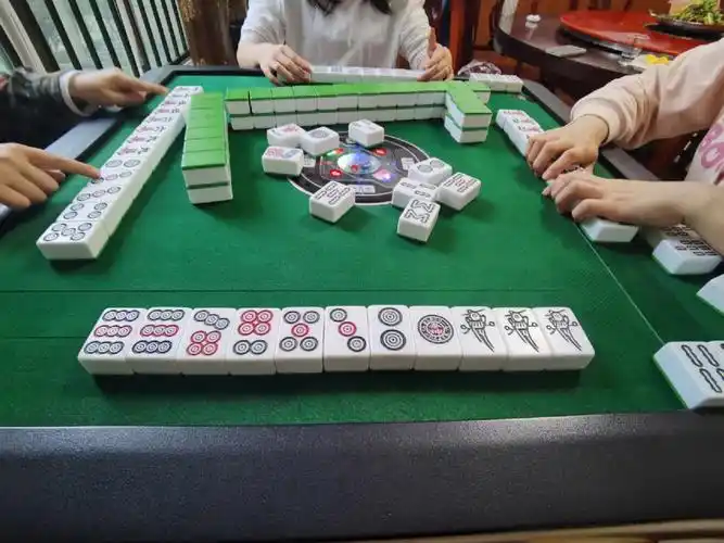 打麻将也太费脑子了吧