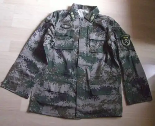 陆军部队训练的衣服是什么样的,求照片