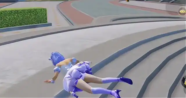 《和平精英》的设计师们最擅长的就是这个造型,大转轮就是这样的造型