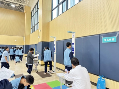 健康伴成长——郑州市第一〇七高级中学开展2023年度秋季学生体检活动