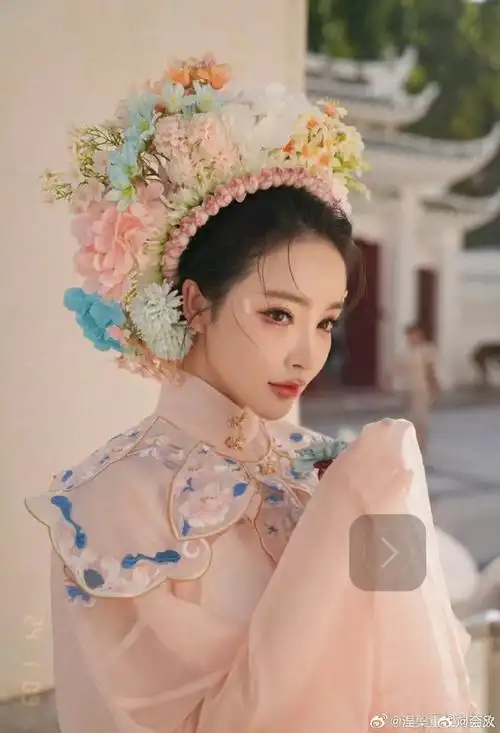 刘雨欣家被偷空#演员刘雨欣发文称自己带家人旅行返回洛杉矶后发霞乙