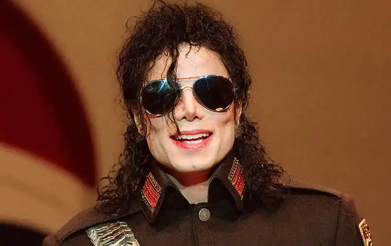 迈克尔杰克逊微笑