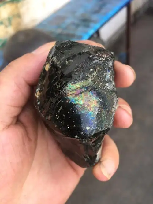 你收藏玻璃陨石吗