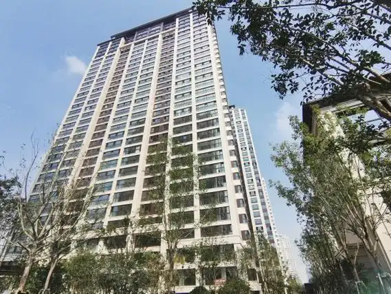 青岛崂山高科园华新园东宸府地铁旁 丽达茂东宸府精装套四双卫出租