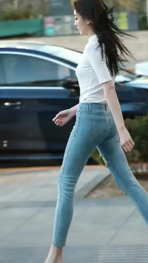 美女一枚#高高瘦瘦的小姐姐来了