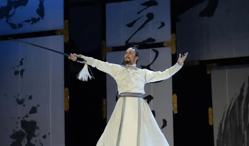 大诗人李白说他年轻时手刃数人大唐法律严密他咋还没事