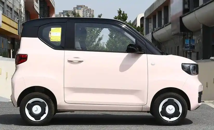 五菱宏光miniev:3门4座车型!售价3.28万起!城市代步车?