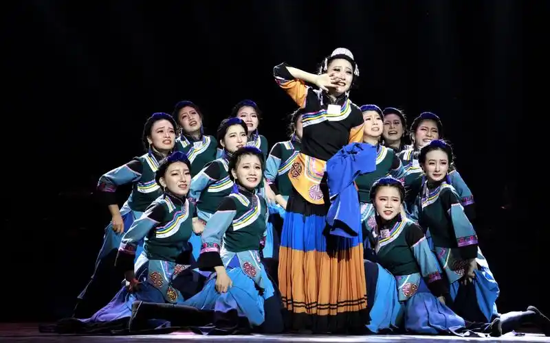 【2020浙江工商大学大学生艺术节】 管工学院彝族舞蹈 《守护》