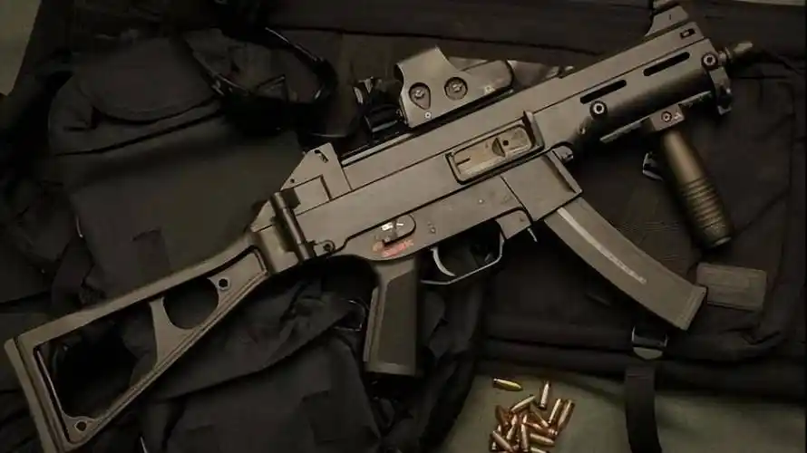 ump冲锋枪的尴尬之路:想取代mp5,奈何自己没火_后坐力_重量_时候