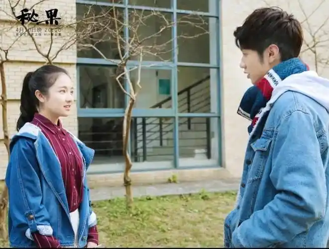 我发现李兰迪的高中生角色都有cp,且今大都是有演技的当红帅哥_胡先煦