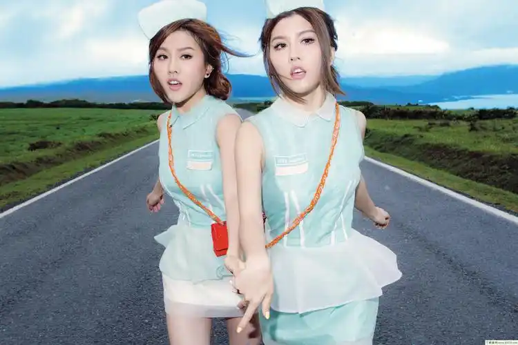 白氏双胞胎女子组合by2白纬芬白纬玲超高清写真集图片大全