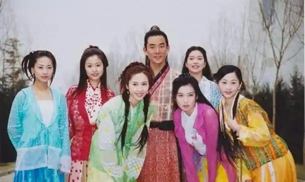 23年前这部古装剧男主颜值堪忧女主女配却个个倾国倾城