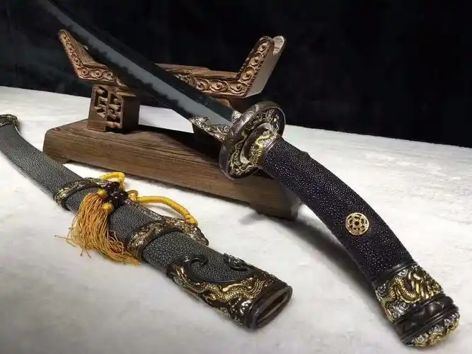 "冷兵器"寒光四射:中国古代刀剑美图