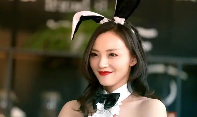 被黄渤徐峥力挺走红,34岁嫩如少女_陶慧