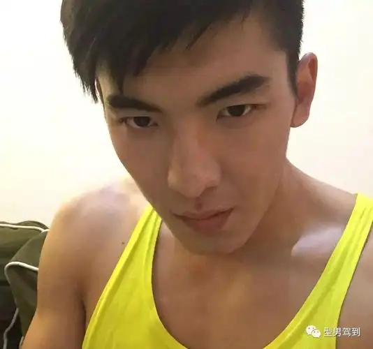 190cm北体大肌肉男模大胸肌老公腰简直a爆了